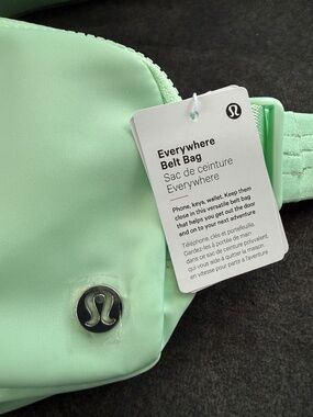 NWT Lululemon Belt Bag in *MINT*